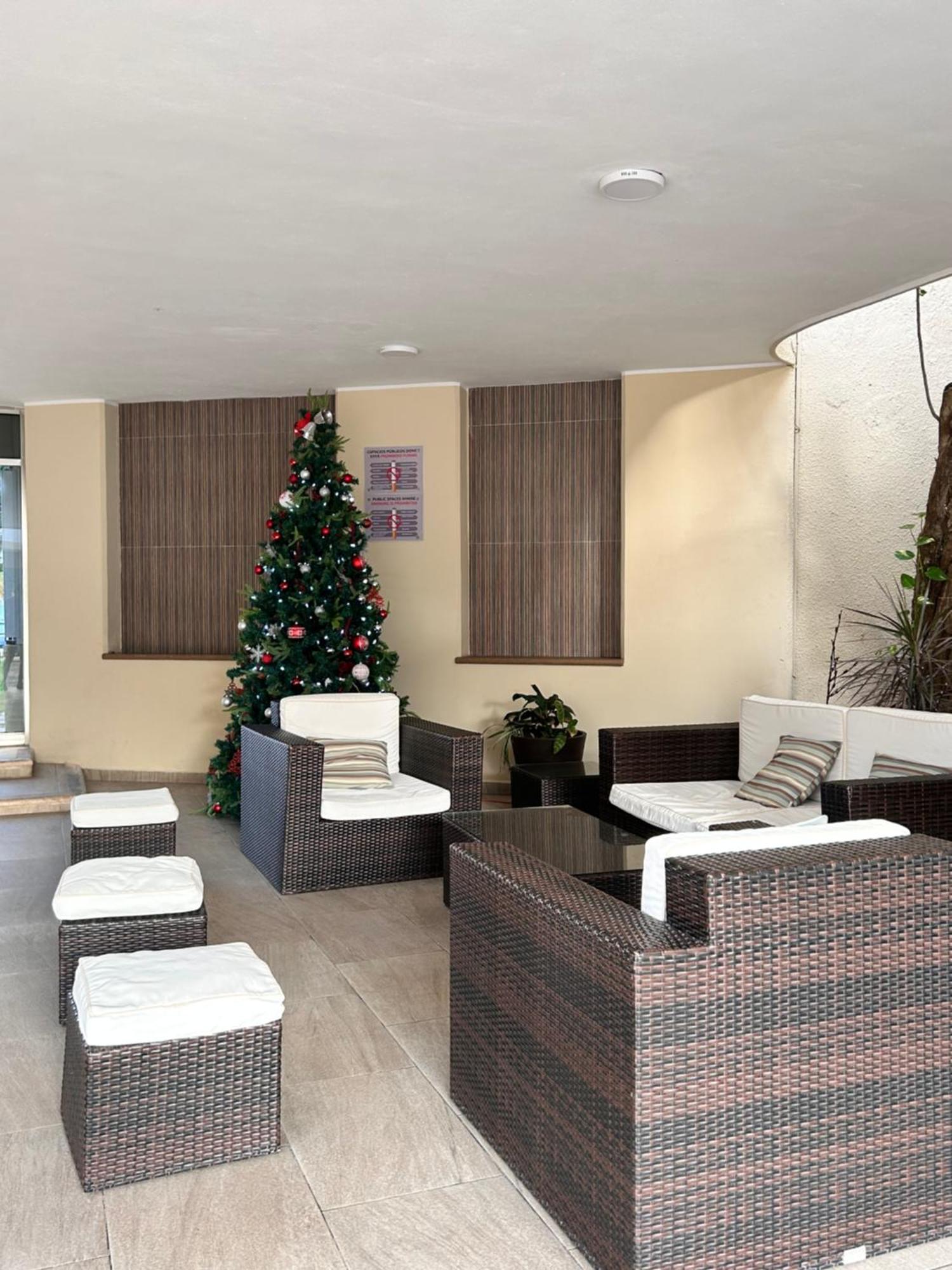 Front Beach Private Room With Shared Bathroom Cancún Buitenkant foto